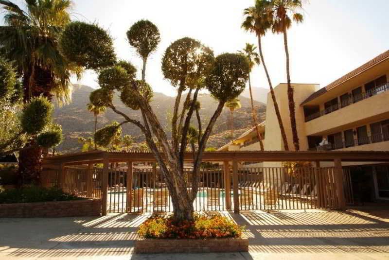 Vagabond Inn Palm Springs photo 1