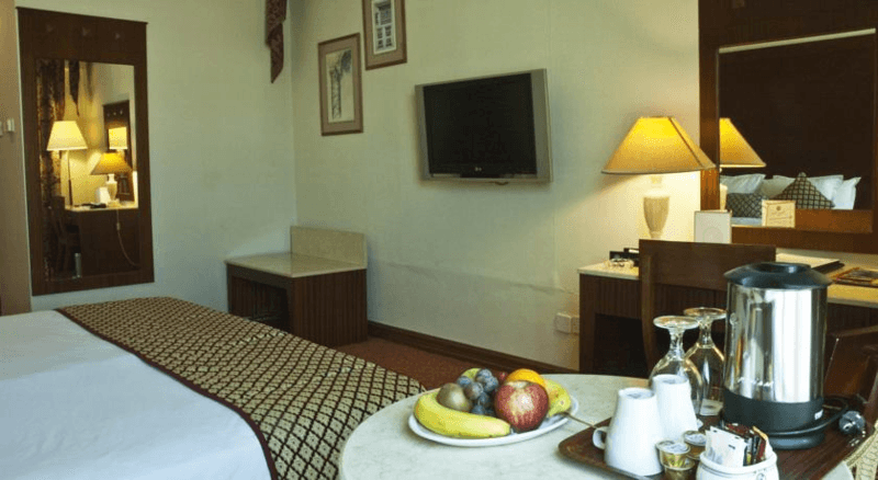Regent Palace Hotel 4