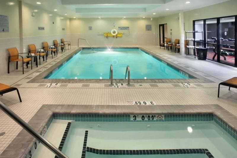 Courtyard By Marriott Providence / Warwick Airport 3