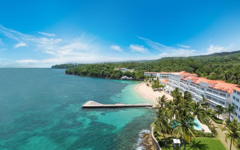 Couples Tower Isle - Adults Only 3
