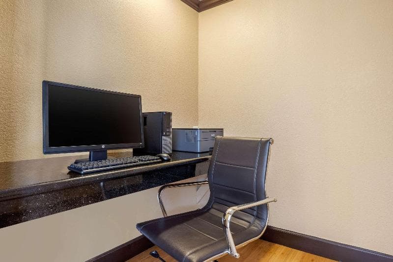 Sonesta Essential Nw Houston photo 1