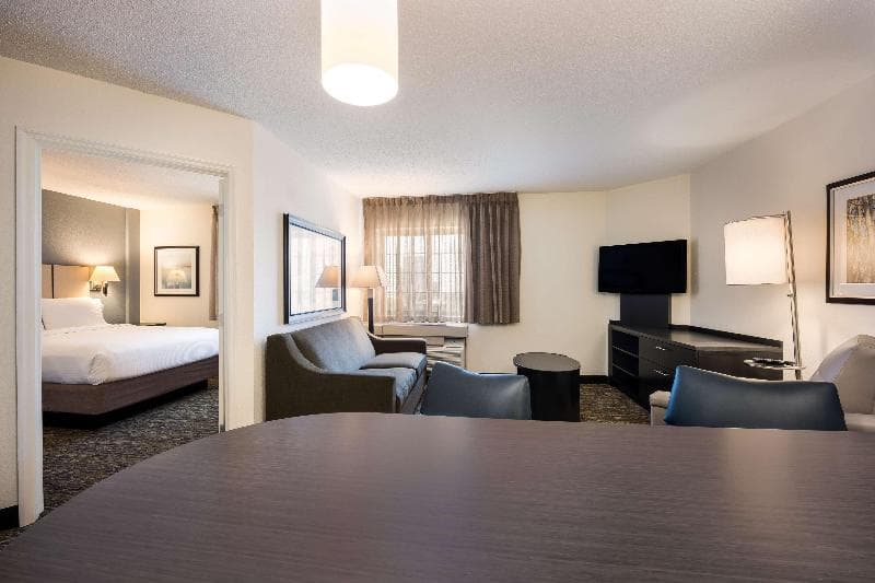 Sonesta Simply Suites Boston Burlington 3
