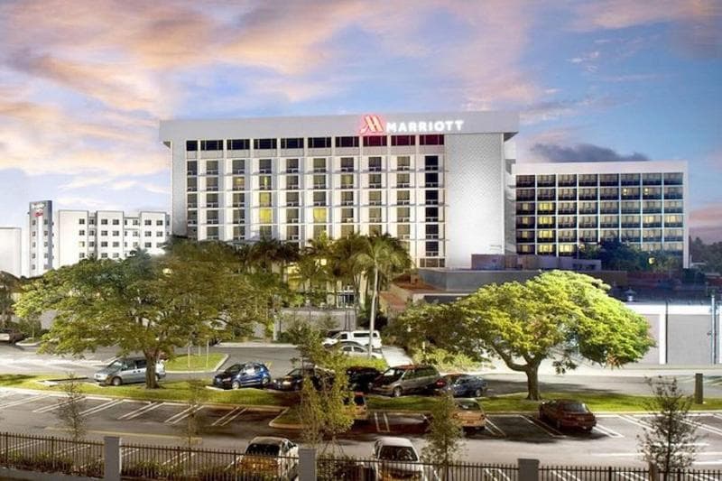 Courtyard By Marriott Miami Airport 5