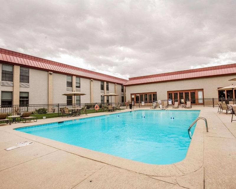 Comfort Inn at Buffalo Bill Village Resort 4
