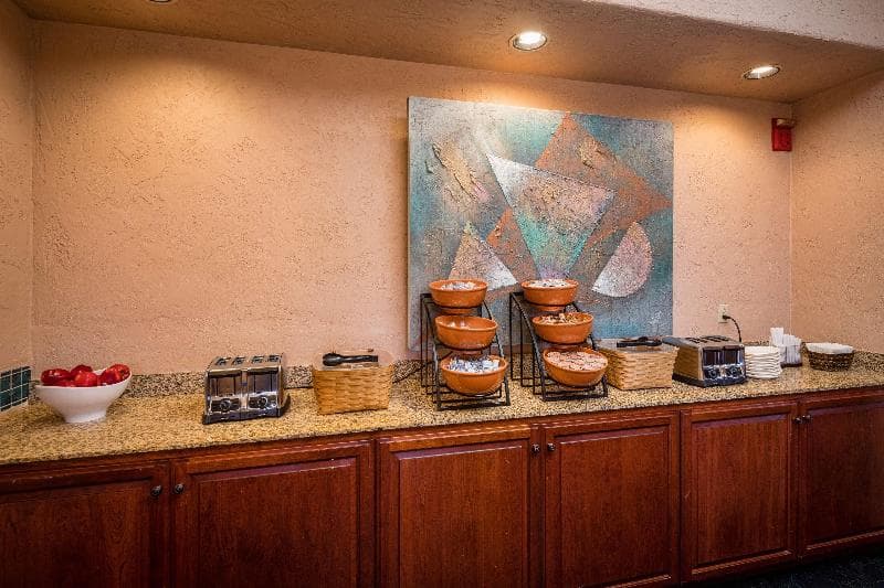 SFO Airport Hotel, El Rancho Inn, BW Signature Collection 5