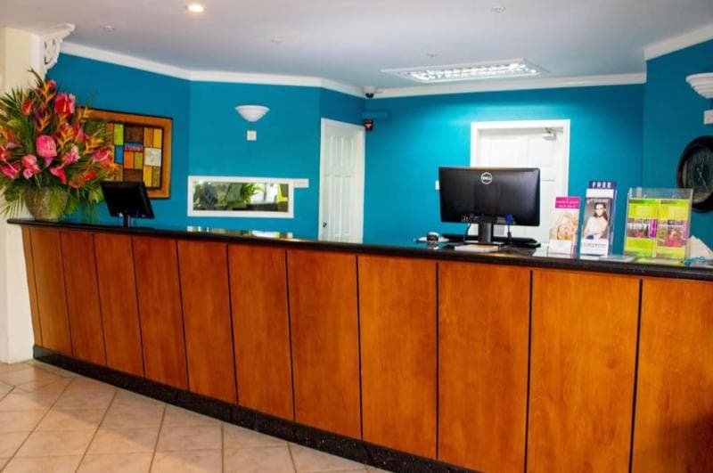 Bay Gardens Hotel 5