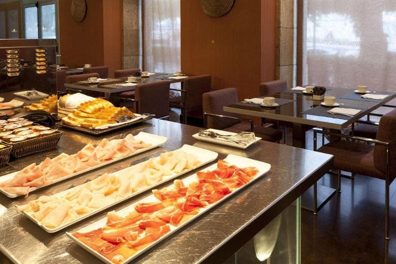 Ac Hotel Palacio Universal 4