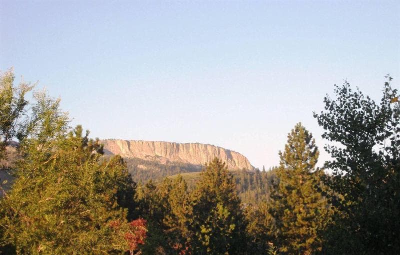 The Mammoth Creek Inn 3