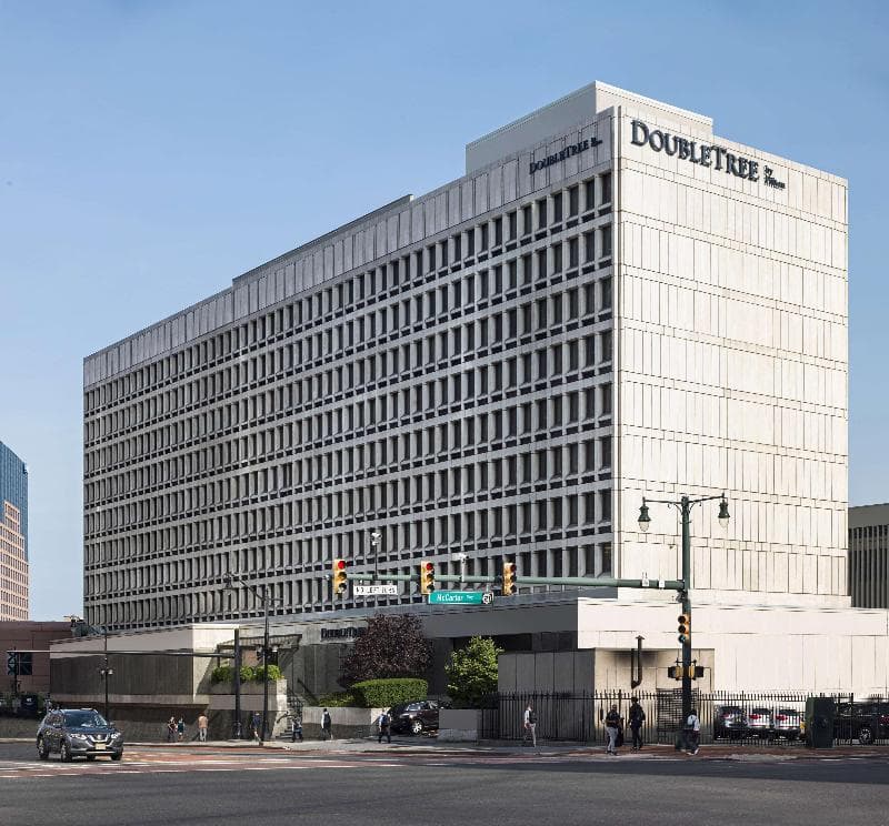 DoubleTree by Hilton Newark Penn Station 4