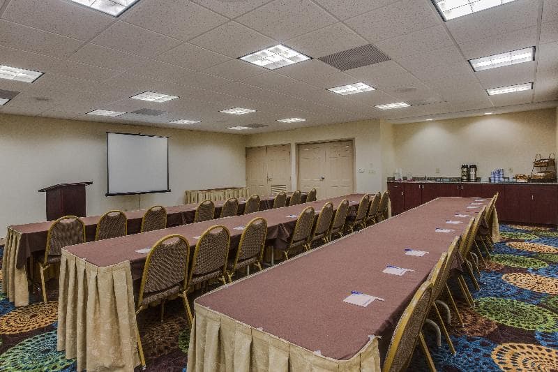 Holiday Inn Express & Suites Orlando International Airport photo 1