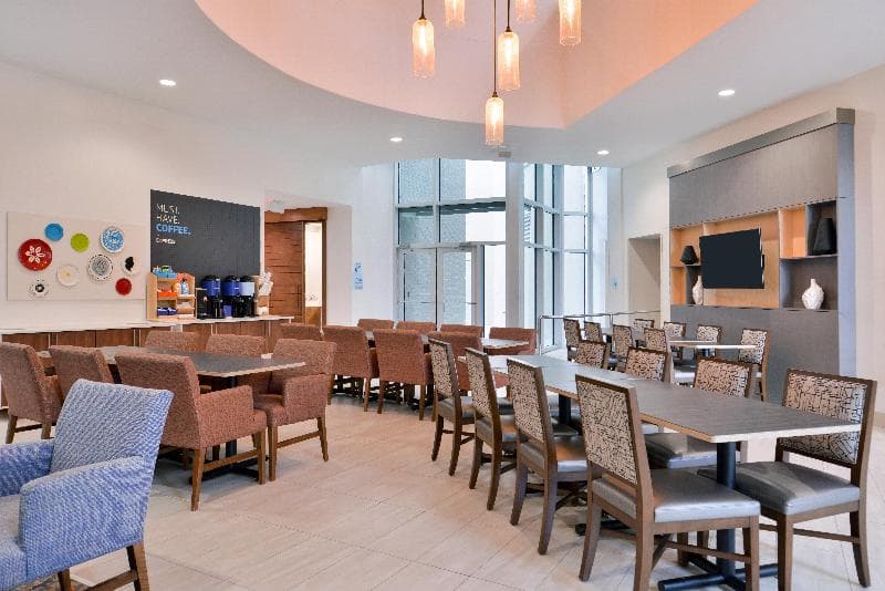 Holiday Inn Express New Orleans - St Charles 3