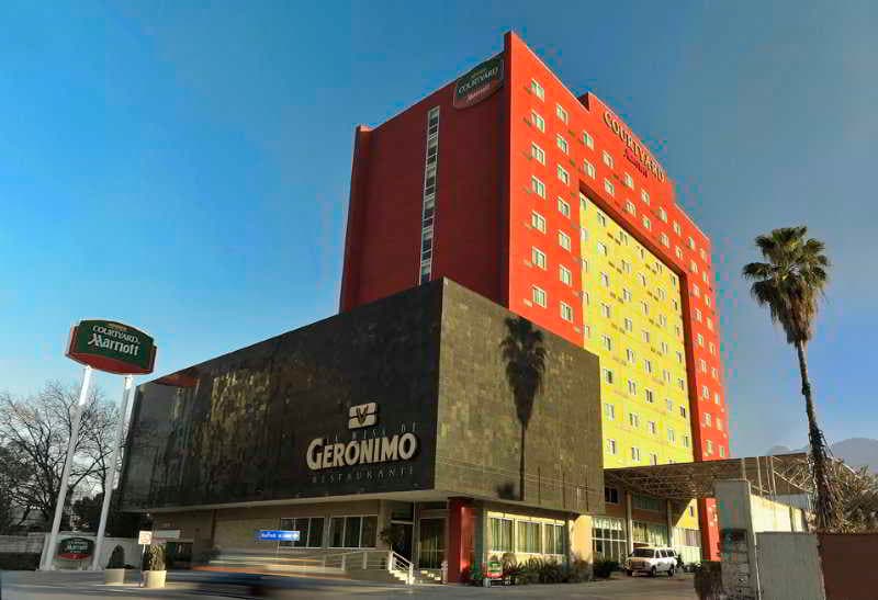 Courtyard Monterrey San Jeronimo/Valle 5