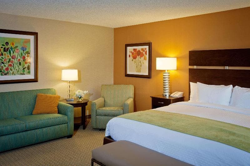 DoubleTree by Hilton Santa Fe 4