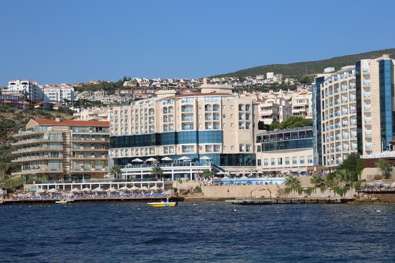 Charisma De Luxe Hotel 3