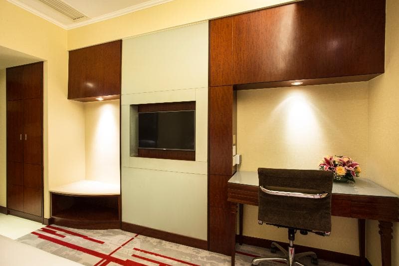 Wharney Guang Dong Hotel 2