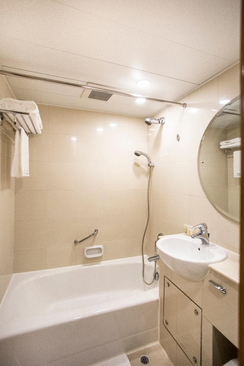 Wharney Guang Dong Hotel 3