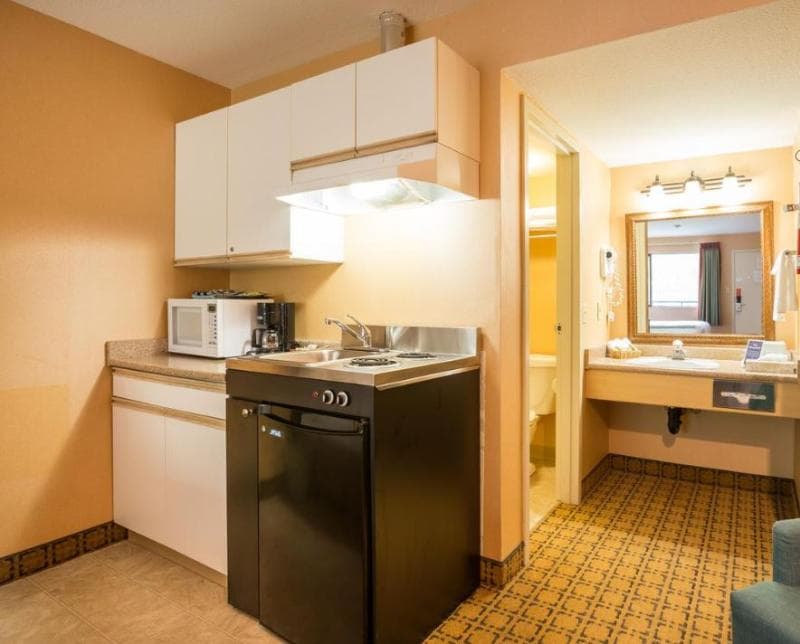Accent Inns Burnaby 3