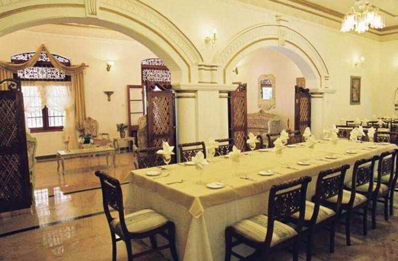 Manor House 5