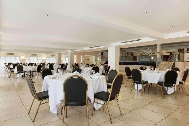 Ramada Warwick Hotel & Conference Centre main