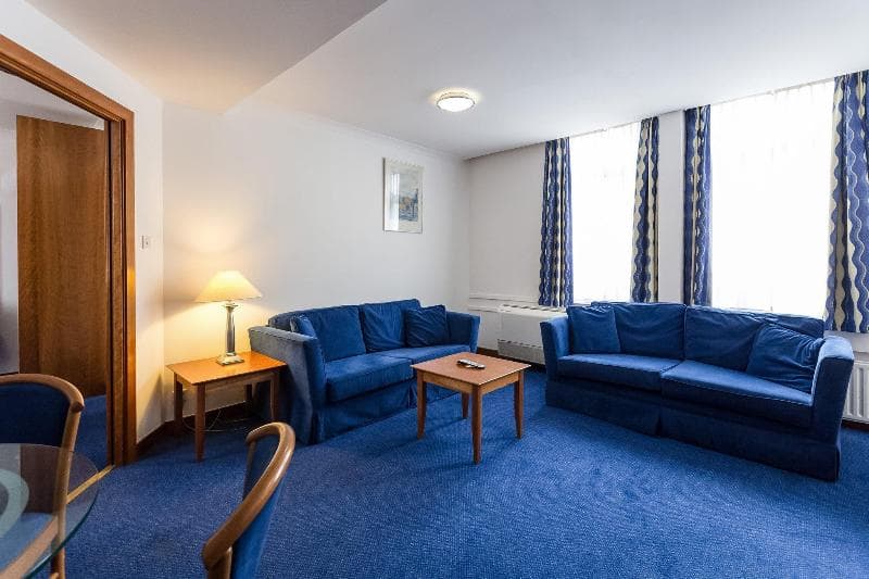 Wembley International Hotel 2