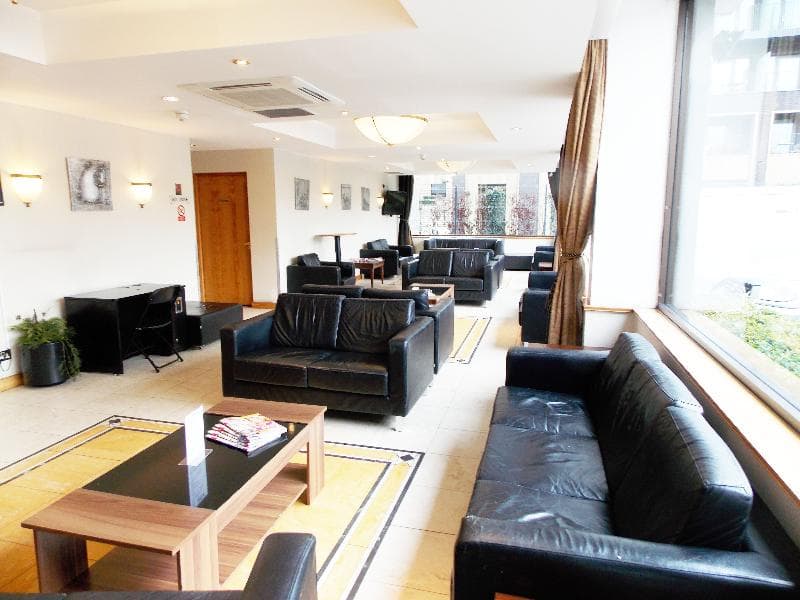 Wembley International Hotel 4