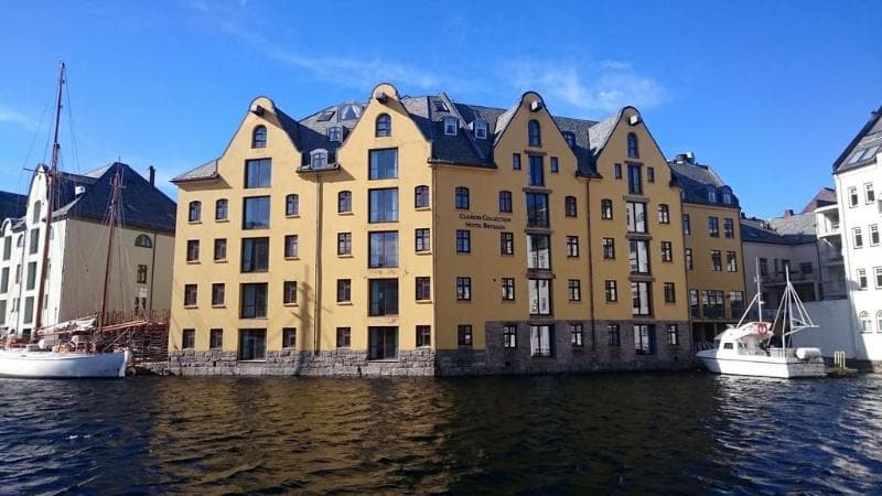 Hotel Brosundet photo 1