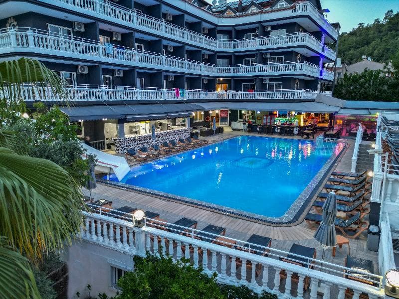 Musti's Royal Plaza Hotel photo 1