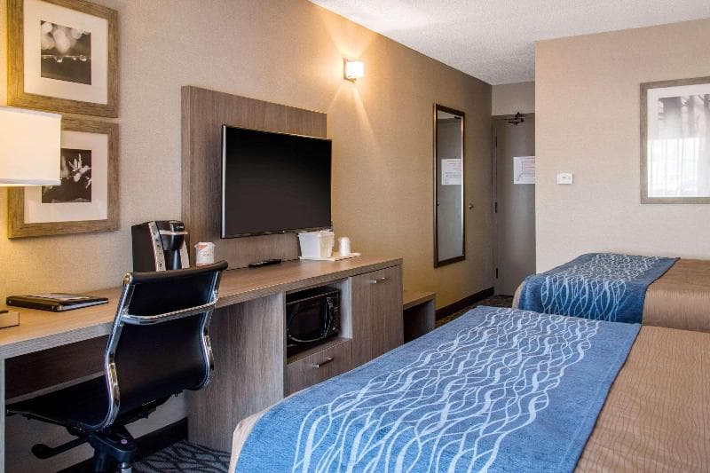 Comfort Inn Aeroport 3