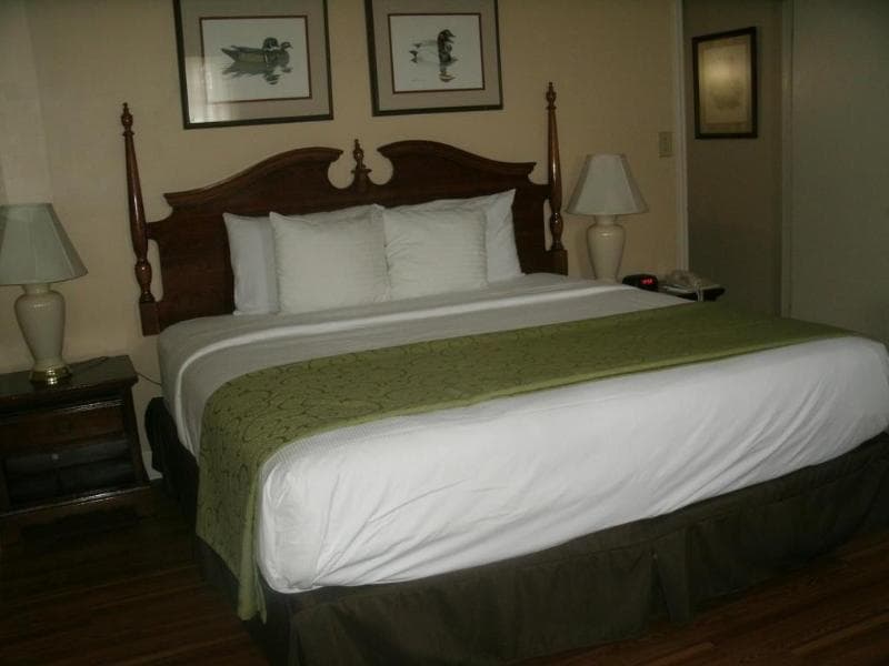 Merry Acres Inn 5