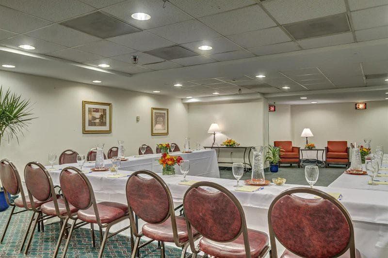 Fairfield Inn & Suites By Marriott Alexandria West 3