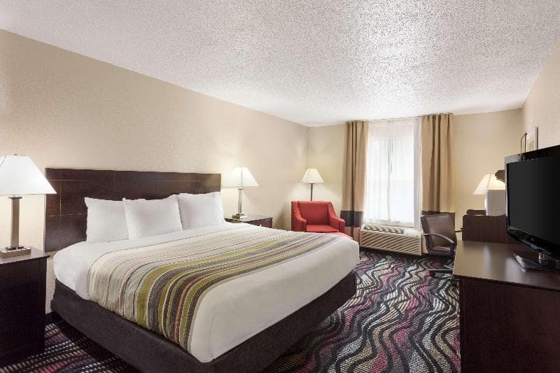 Sleep Inn & Suites 3