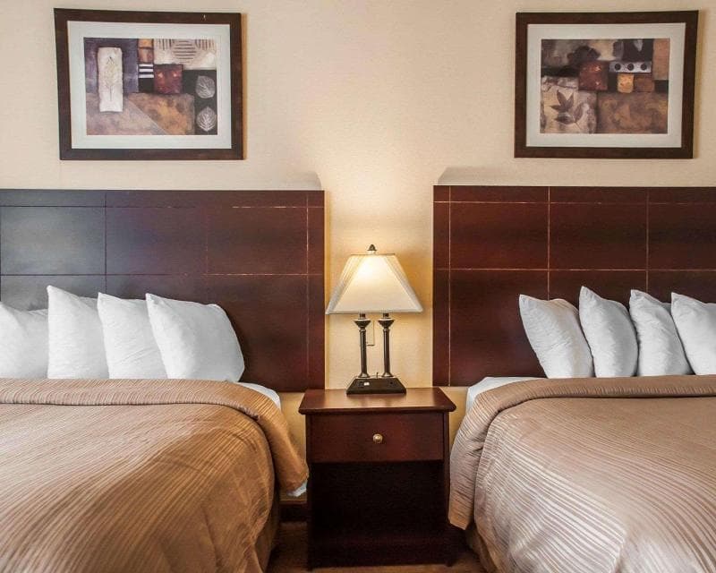 Quality Inn Airport 2