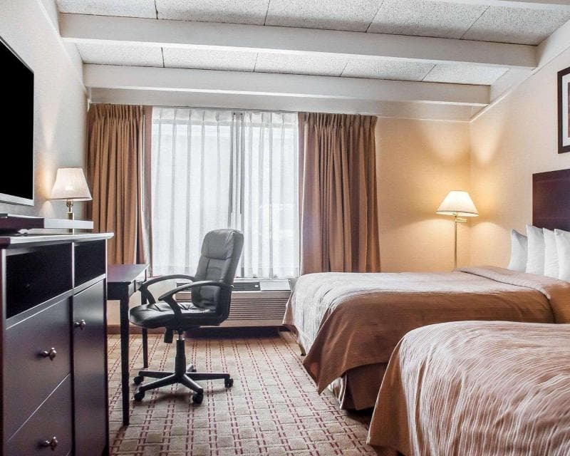 Quality Inn Airport 4