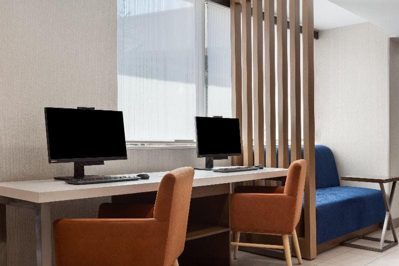 Holiday Inn Express Atlanta Airport - North 3