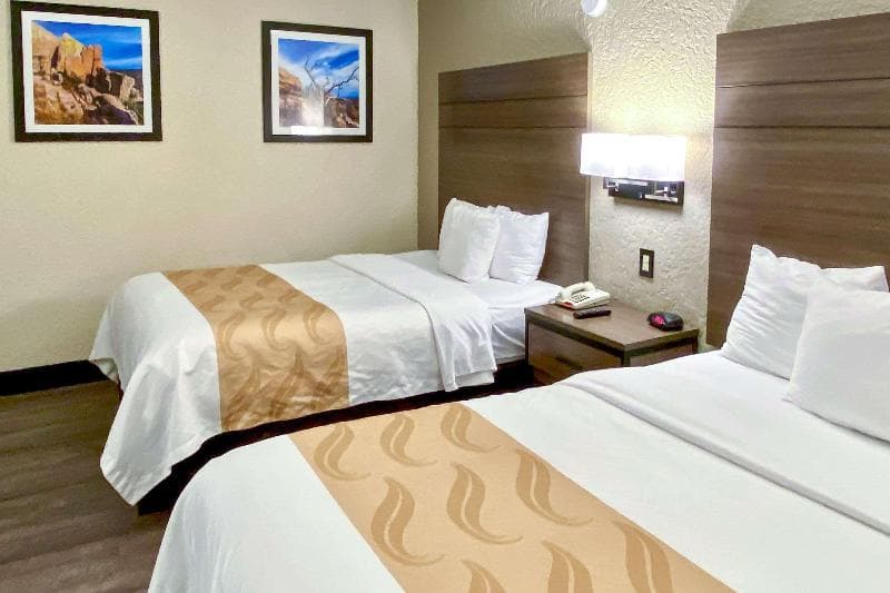 Quality Inn And Suites Airport 2