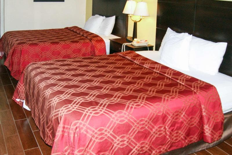 Econo Lodge Inn And Suites West - Energy Corridor photo 1