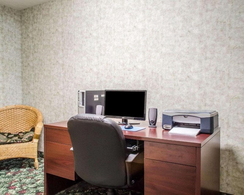 Comfort Inn 2