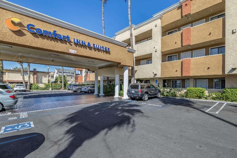 Comfort Inn & Suites Huntington Beach 2