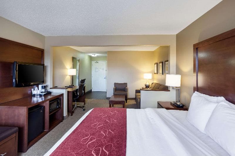 Comfort Suites 3