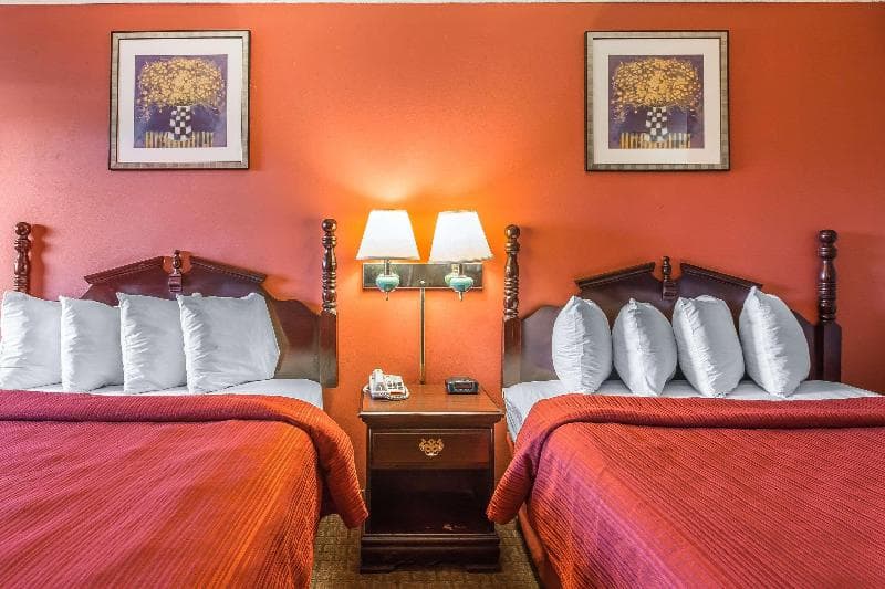 Quality Inn And Suites Macon North 2