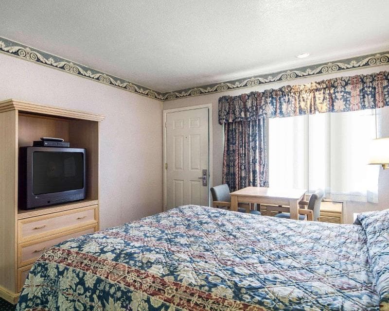 Rodeway Inn Monterey Near Fairgrounds photo 1
