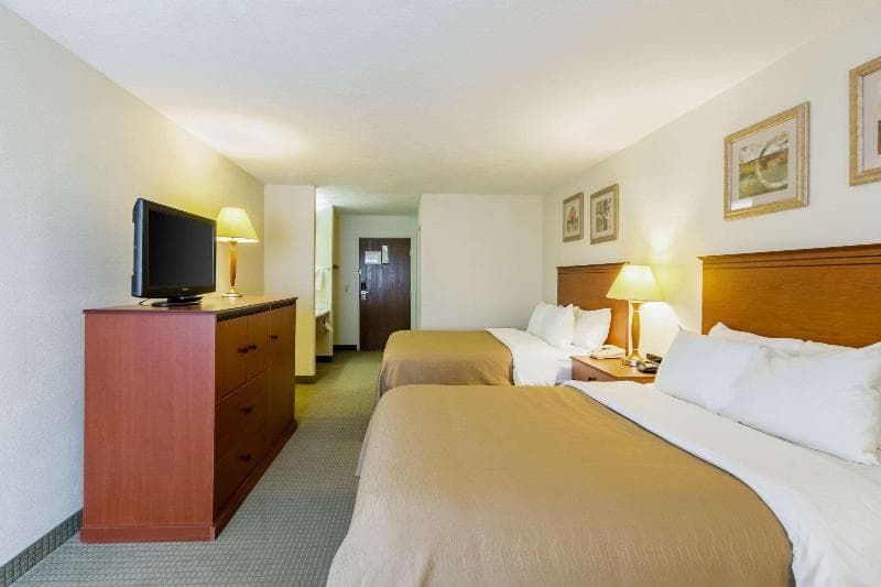 Baymont by Wyndham Omaha SW 2