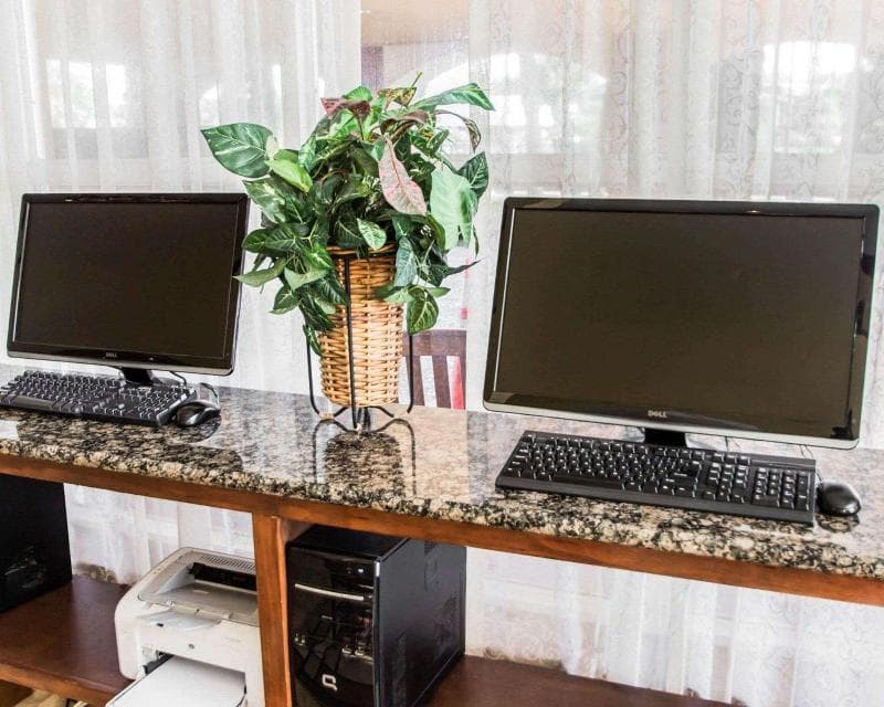 Stayable Suites Orlando main