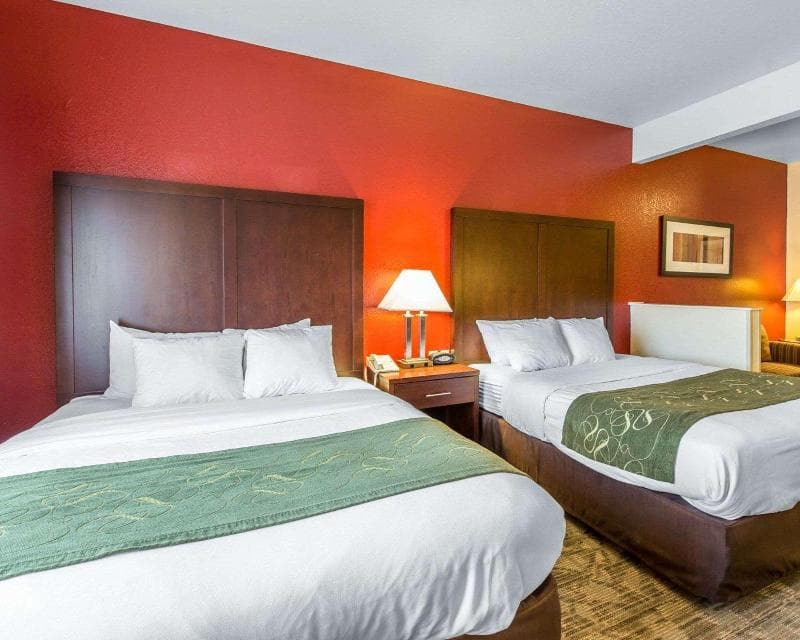 Comfort Suites Palm Desert I-10 5
