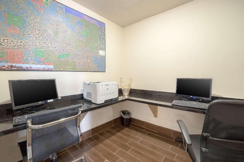 Sleep Inn Sky Harbor Airport photo 1