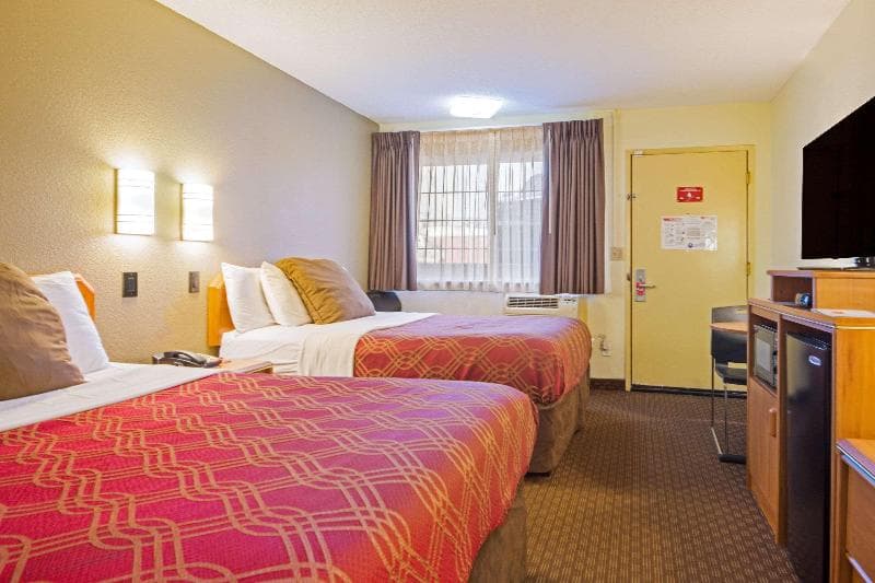 Econo Lodge Portland - I-205 2