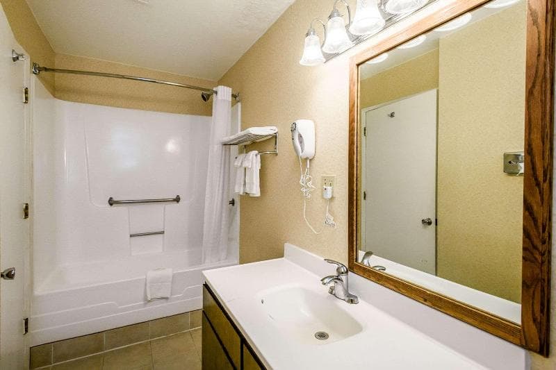 Quality Inn Redding Near I-5 2