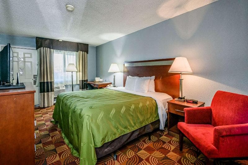 Quality Inn Redding Near I-5 3