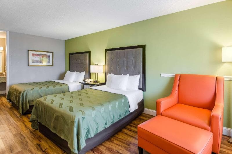 Quality Inn Roanoke Airport 2