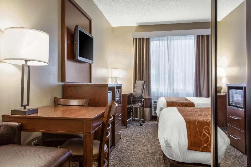 Comfort Suites Old Town 3
